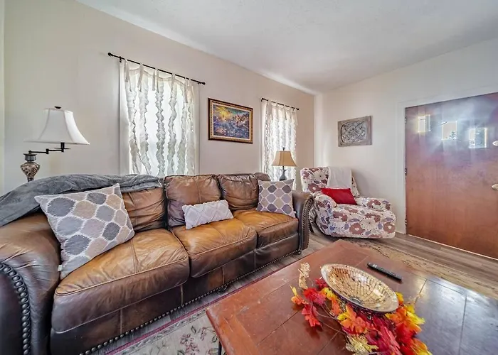 Cottage In The Falls, 3 B, 2 Bath, Fireplace